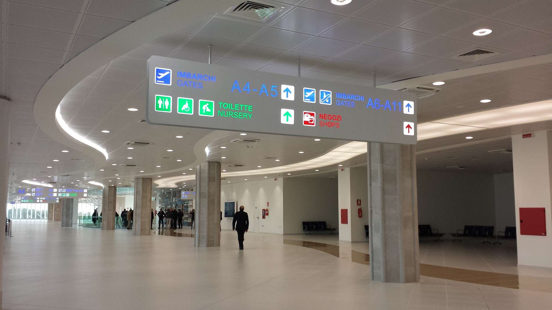 Bari Palese air terminal<br />
