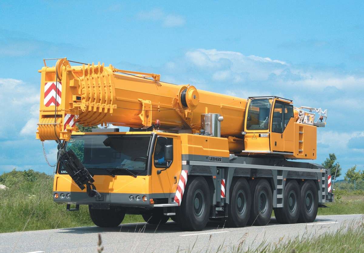 Autogrù Liebherr, 300 tons