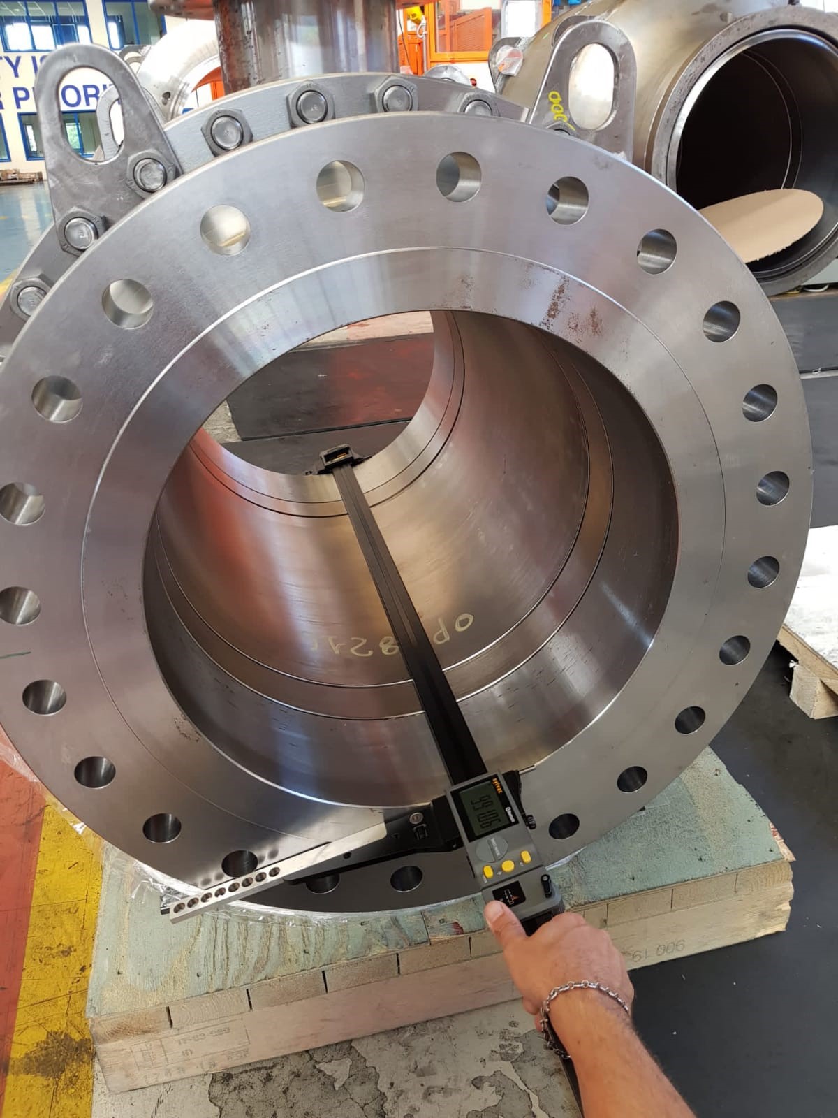 Turbine flange